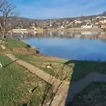 Homes Piralo * Kostajnica