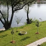 بيت للعطل Homes Piralo *