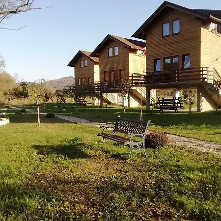 Homes Piralo בית נופש